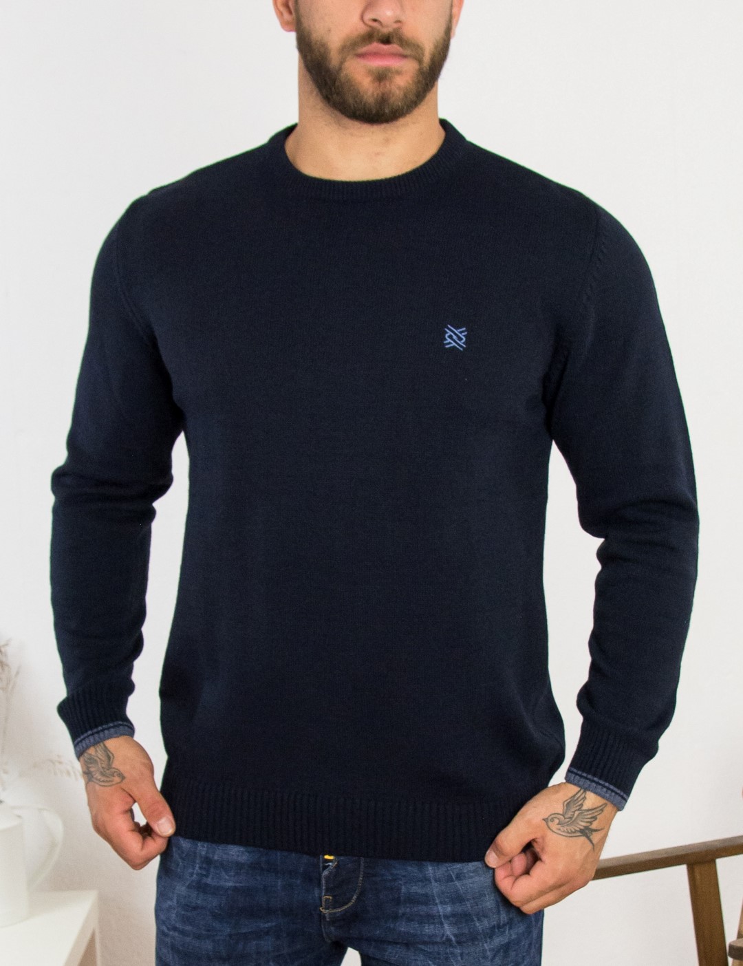 Ανδρικό μπλε πλεκτό πουλόβερ με διχρωμία Darious 18555K